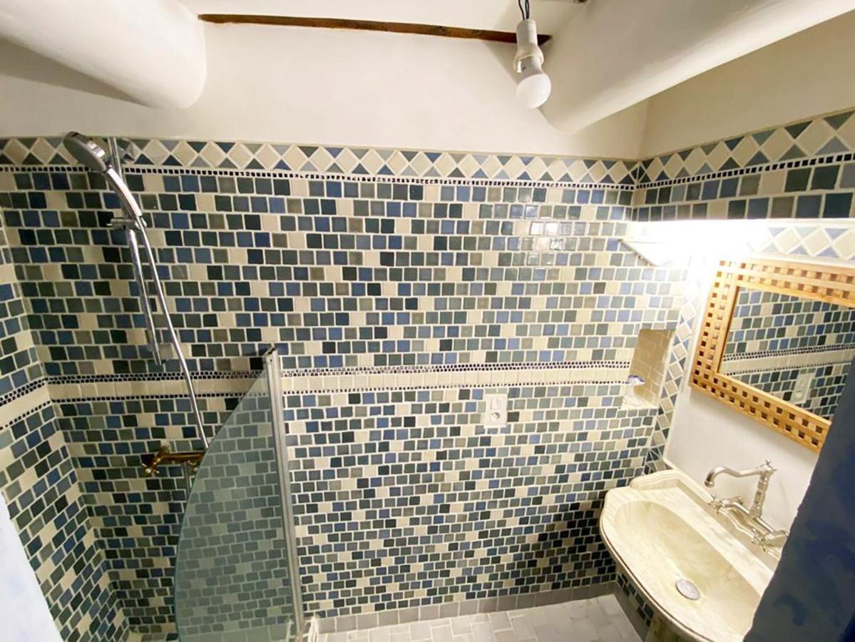 Maison D'Hotes, Superbe Et Spacieuse ,Dans Un Cadre Charmant Calme Et Verdoyant Pernes-les-Fontaines Bagian luar foto